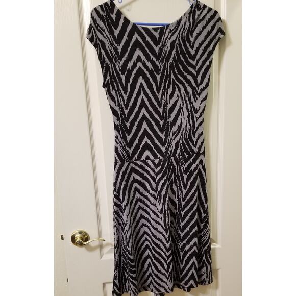 NWT's-Enfocus Studio Women's Career Casual Sheath Cap Sleeve Black/Gray Size 10 - Picture 4 of 6